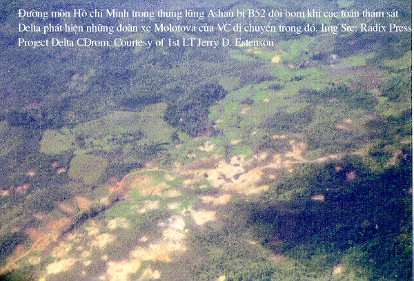 (Đường mòn HCM trong Mật khu Ashau sau khi bị B.52 dội bom)
